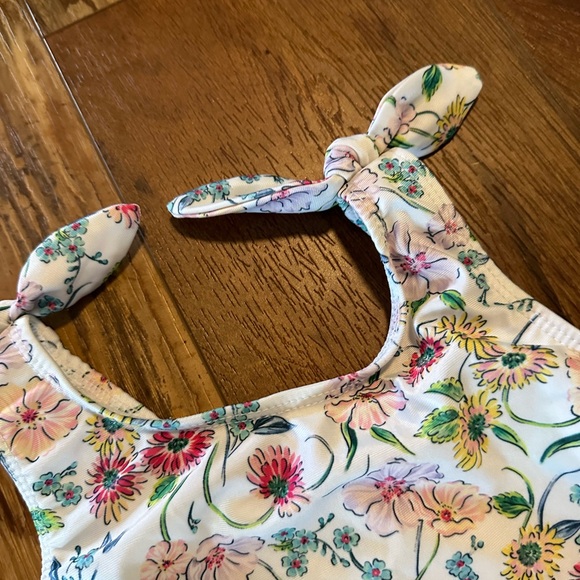 Crown & Ivy Swimsuit - Picture 2 of 3